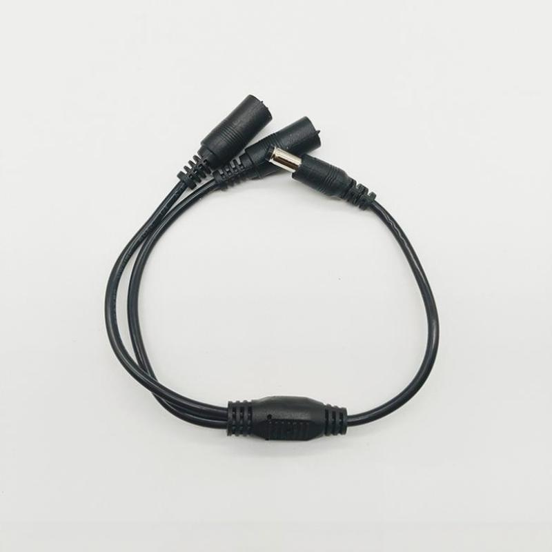 Heavy Duty 1 to 2 DC Power Spl - Outdoor Use Power Strip recension och pris